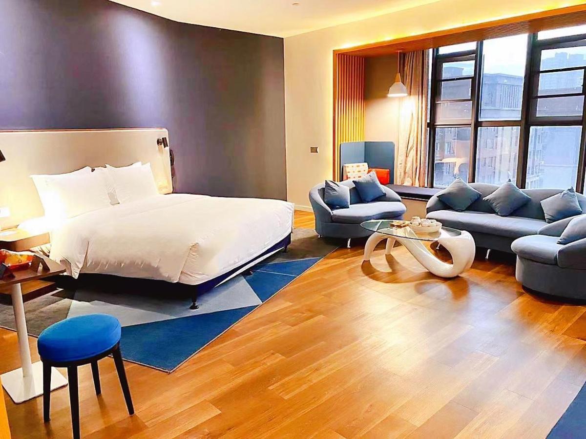 Holiday Inn Express - Wuhan Optical Valley By Ihg Εξωτερικό φωτογραφία