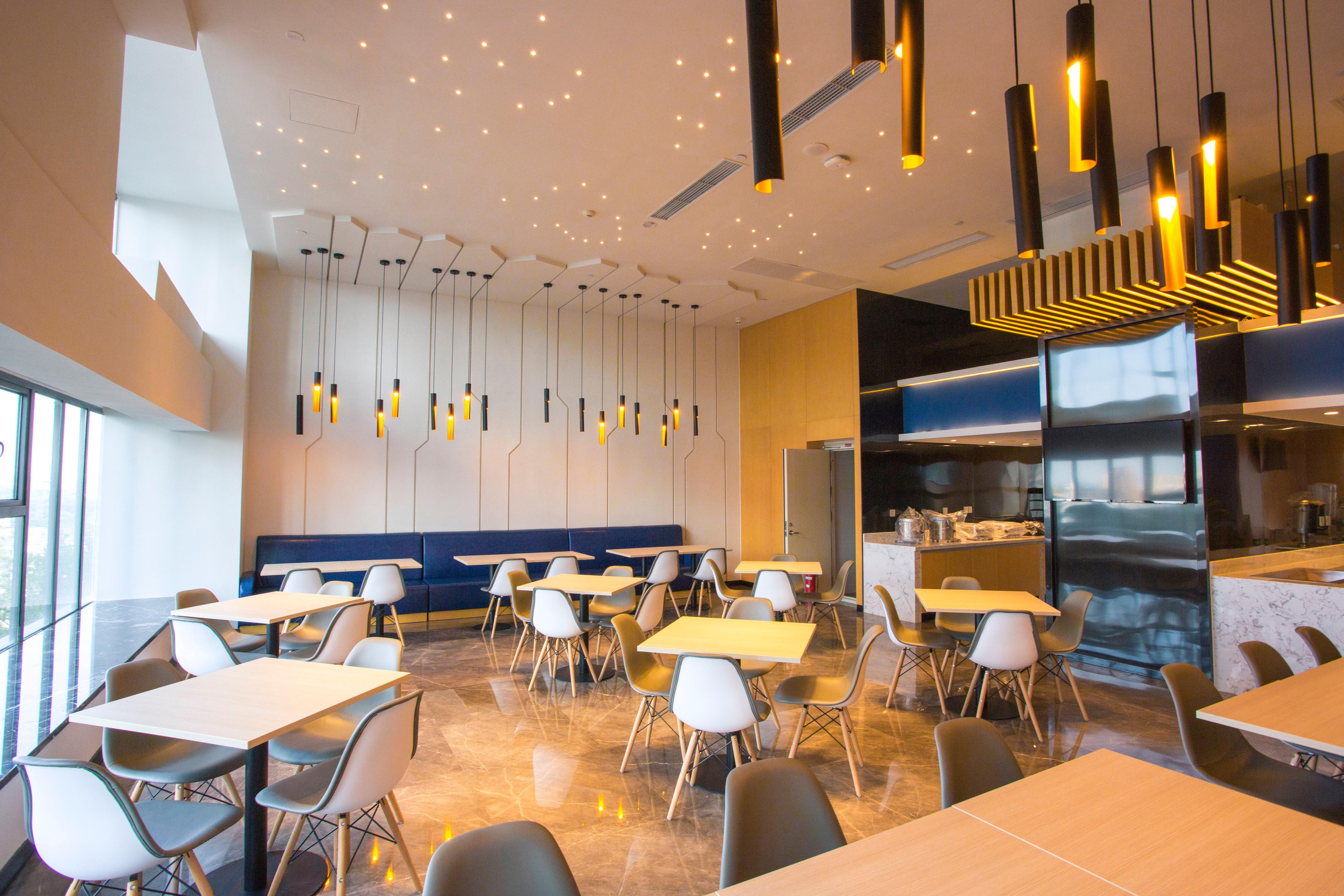 Holiday Inn Express - Wuhan Optical Valley By Ihg Εξωτερικό φωτογραφία